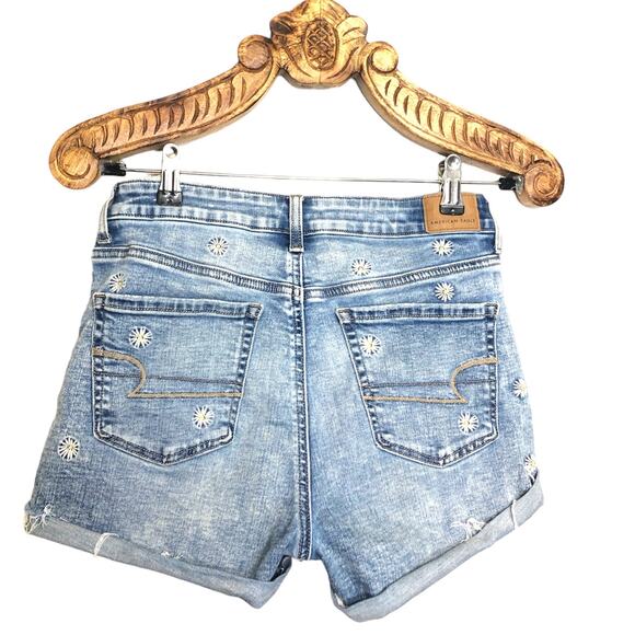 American Eagle Jean Shorts Daisy Floral Embroidered Denim Rolled Cuff High Rise - Picture 2 of 8